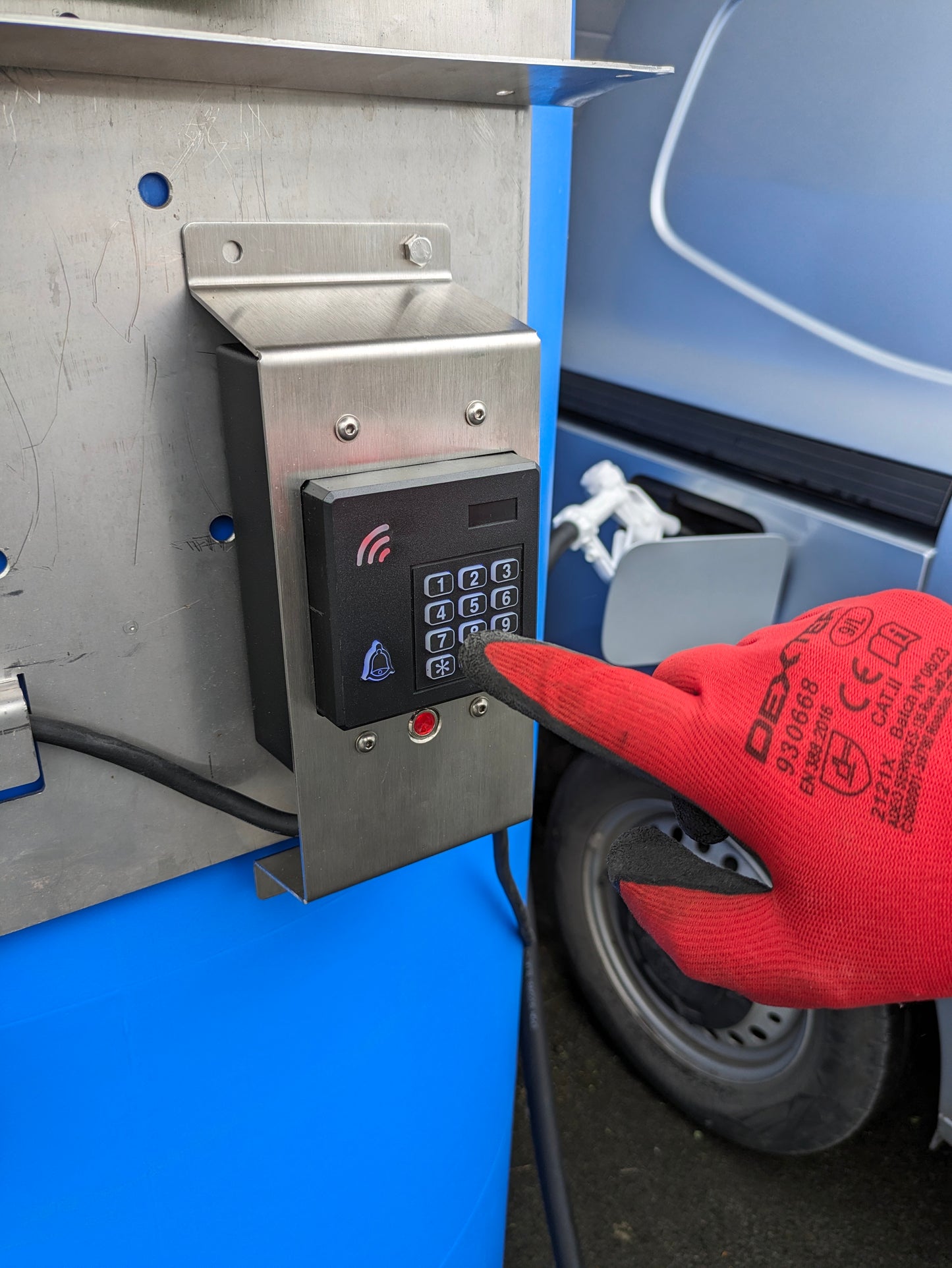 Accès sécurisé pour pompes à carburant Urée et Adblue®